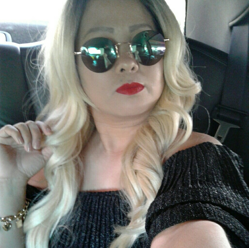 Gucci Mirrored Sunglass